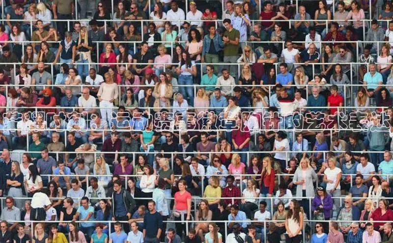 荣耀时刻：运动赛事徽章胸针的艺术表达